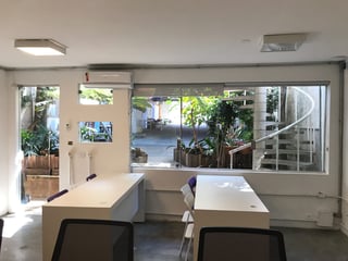 Sala 01 - capacidade até 12 pessoas