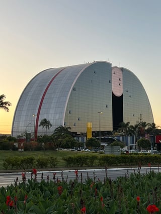 A unidade esta localizada dentro do Brasília Shopping (foto/reprodução Google)