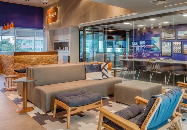 CLUB COWORKING | FARIA LIMA ESQUINA COM A JK