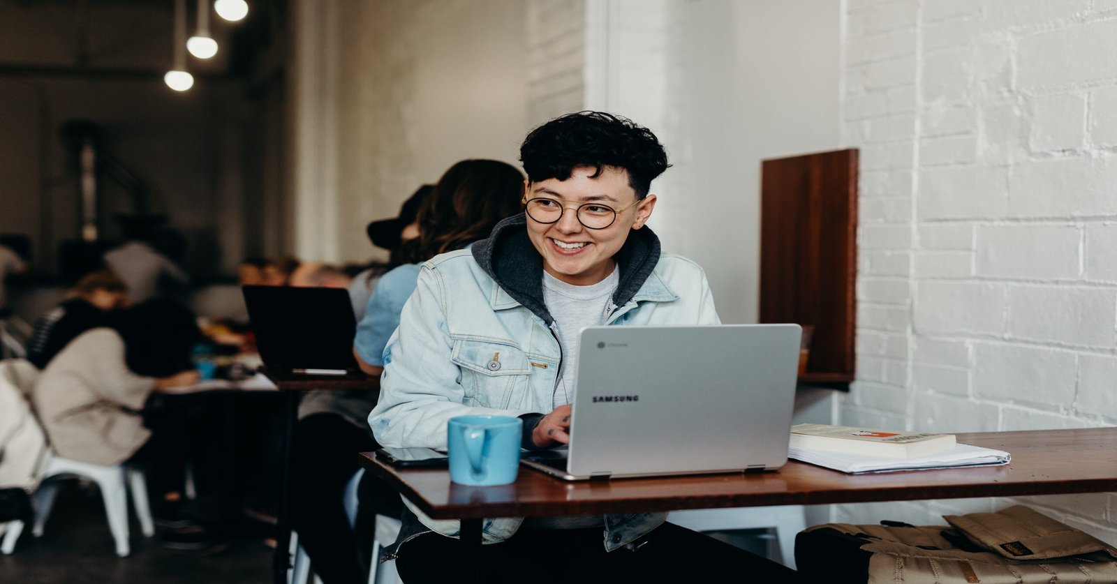 Café é coworking? Será que o Starbucks está roubando seus coworkers?